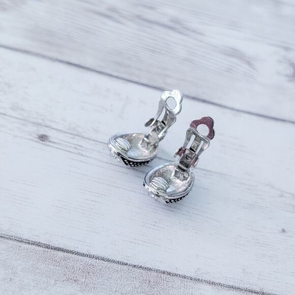Vintage Clip On Earrings Elegant & Stylish Silver Tone & Clear Gems - Picture 7 of 8